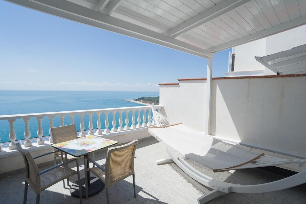 Villa Scapone Матината Екстериор снимка