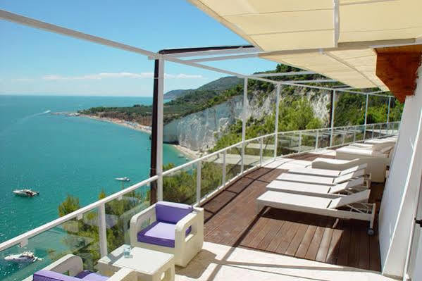 Villa Scapone Матината Екстериор снимка